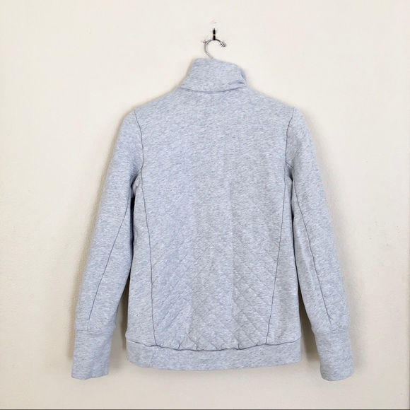 LULULEMON Quilted Half Zip Pullover Sweatshirt in Heathered Vapor Grey - Picture 9 of 12